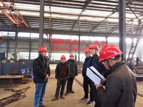 袁斌率檢查組到機(jī)械廠檢查安全生產(chǎn)工作