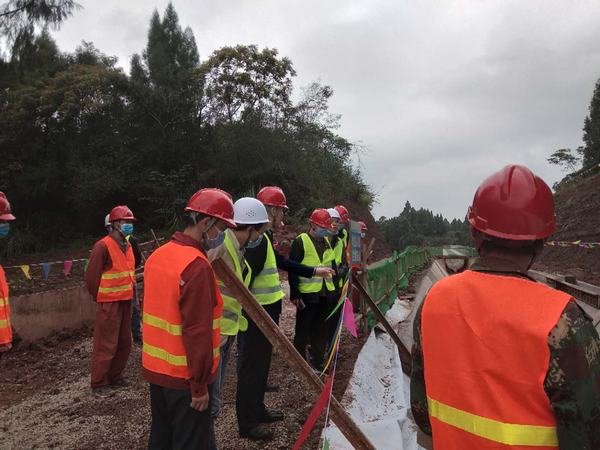 公司迎接水利廳2020年中秋、國(guó)慶節(jié)前安全檢查