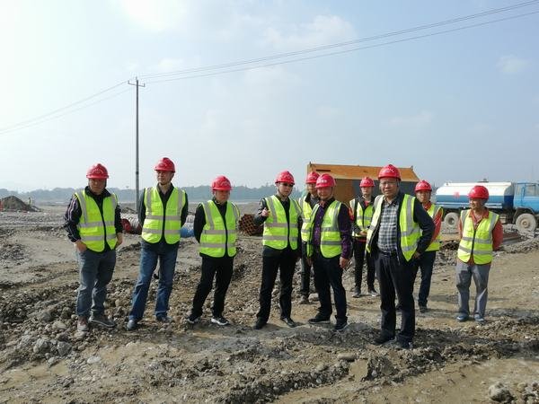 代勇一行蒞臨岷江虎渡溪航電樞紐工程檢查指導工作