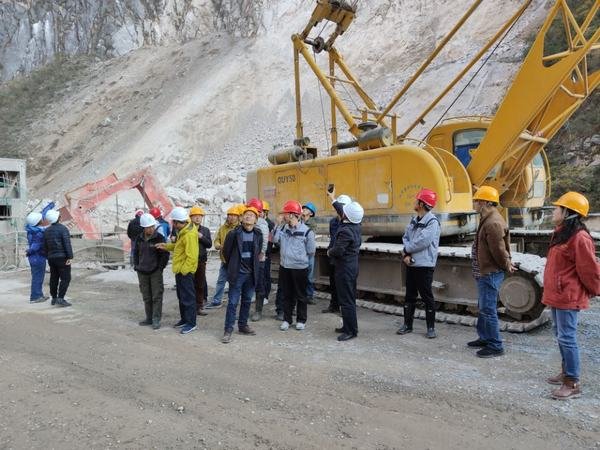 博瓦電站項目部開展2019年“安全生產月”活動啟動儀式 